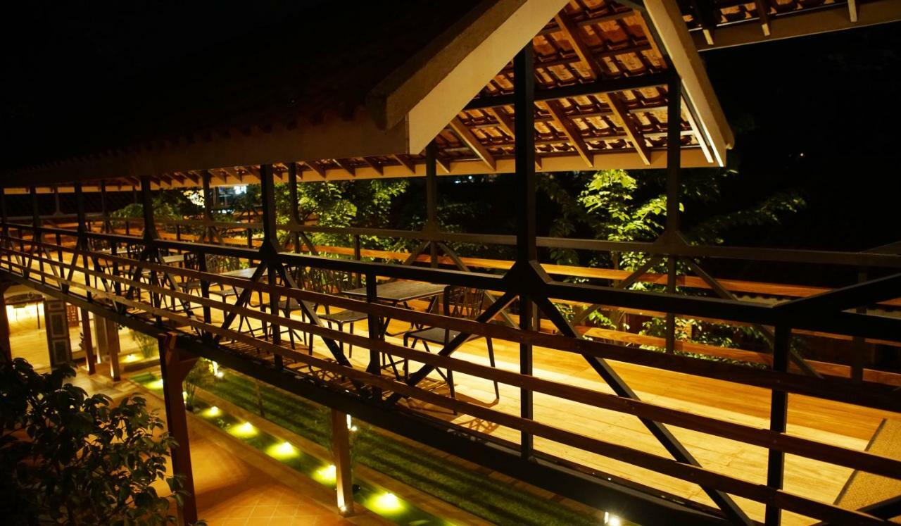 Olinia Airport Hotel Katunayaka Exterior foto